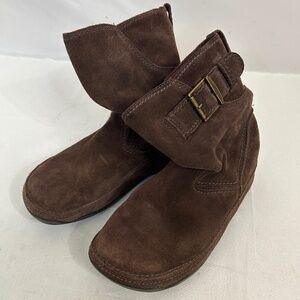 Fitflop Superboot Short Brown Suede buckle Wobble Board Flats Round‎ Toe